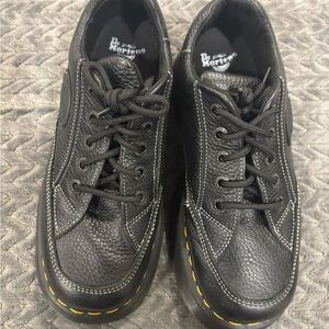 Dr. Martens Buzz